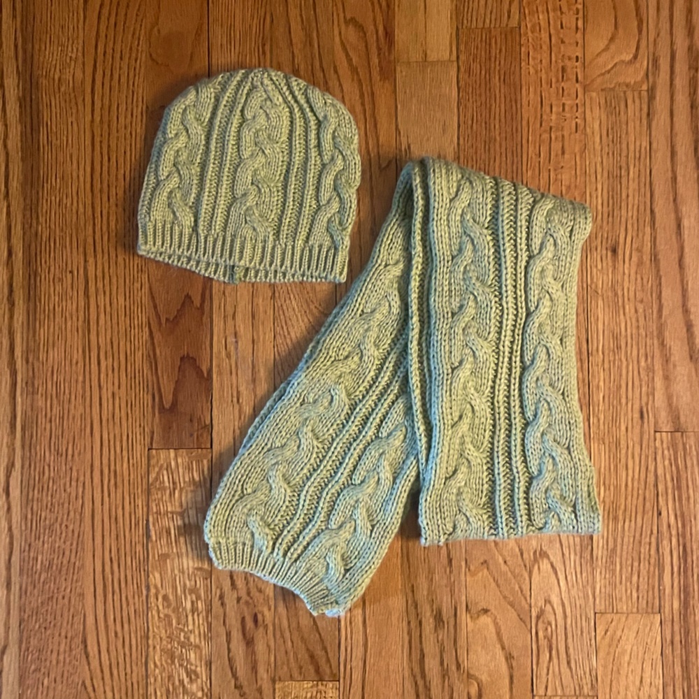 Sage Beanie and Scarf Set